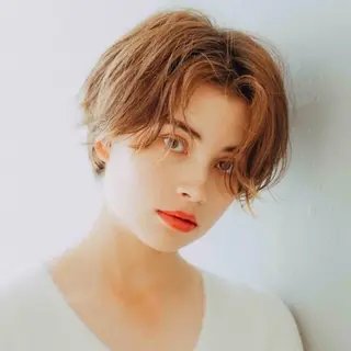 ショート カラー ハイトーン/ボブ/ ハイライト🌱ᩚ涼介のヘアスタイル