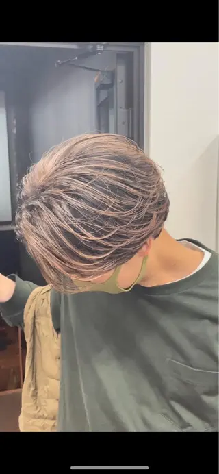 ミディアム カラー メンズ okada riruのヘアスタイル