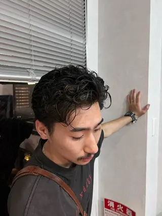 ショート メンズ neuer bar ber虎太郎のヘアスタイル