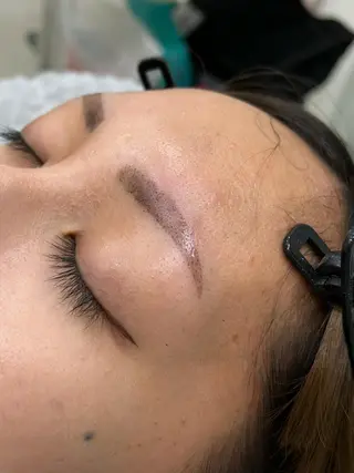 アイブロウ 《LB》ラブリエ Nail&eyeのマツエク・マツパデザイン