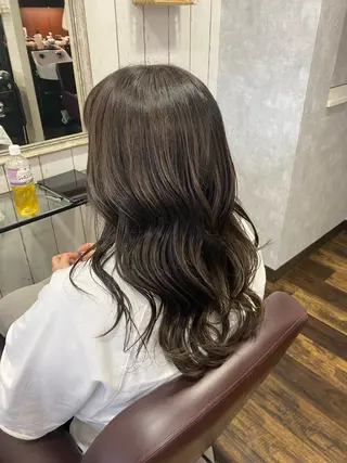 ロング カラー aisa .のヘアスタイル