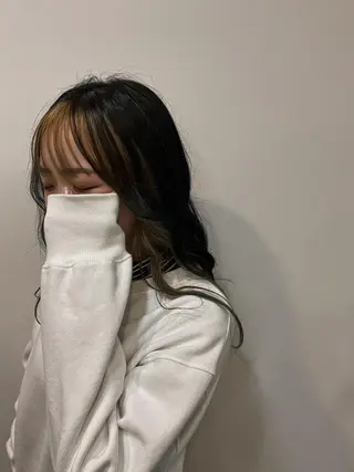 ロング カラー ioe 岡本のヘアスタイル