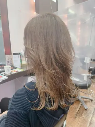 ロング WE RULE 札幌店 【ウィールール 札幌店】所属・✨️大人ショート 髙橋朋花のヘアスタイル