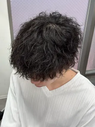 ミディアム カラー パーマ メンズ メンズパーマ特化 🔥韓国ヘア職人🔥のヘアスタイル