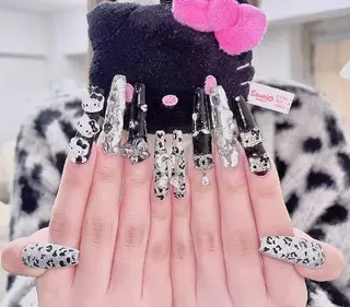 ネイル グロー ネイルのネイルデザイン