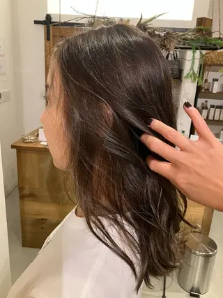 セミロング カラー 清水 美香のヘアスタイル