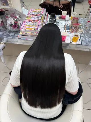 ロング 縮毛矯正専門店　美容室ハース所属・ウィリアム シュウのヘアスタイル