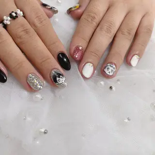 ネイル 🎀 Mayu 🎀痛ネイルのネイルデザイン