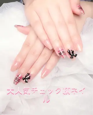 ネイル pink ladyサロン所属・べ にのネイルデザイン