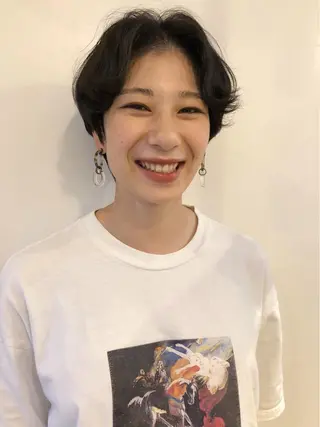 ショート カラー 安藤 佑衣のヘアスタイル