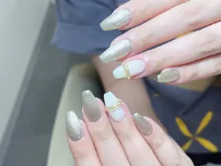 ネイル グロー ネイルのネイルデザイン