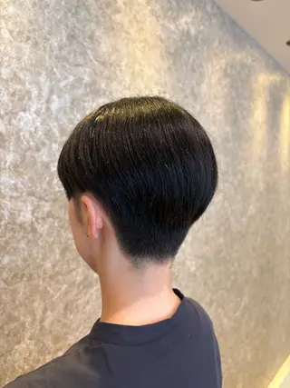 ショート アベ ミスズのヘアスタイル