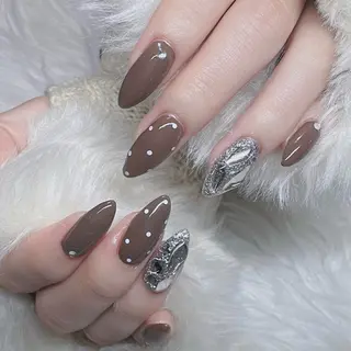 ネイル Momo🍑 【パラジェル取扱店】のネイルデザイン