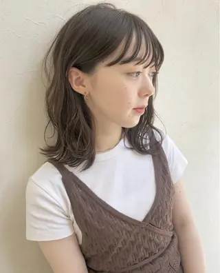 セミロング カラー nakahara madokaのヘアスタイル