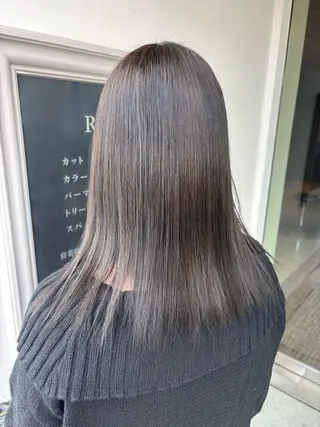 カラー 落海 風花のヘアスタイル