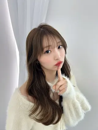 ロング カラー ヘアアレンジ 前髪/顔周り/透明感 艶カラーとどさんのヘアスタイル