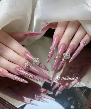 ネイル M🌷nail 長さだし専門店のネイルデザイン