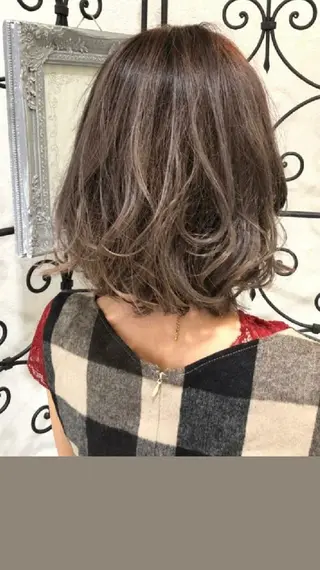 ミディアム カラー パーマ Hair&Make EARTHのヘアスタイル