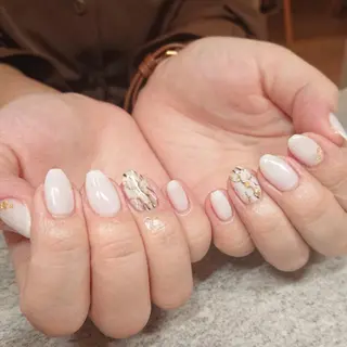 ネイル ジェヌインネイル 河内のネイルデザイン