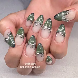 ネイル R inのネイルデザイン