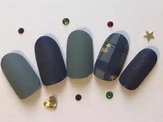 ネイル imymemine所属・渡邊 束紗のネイルデザイン