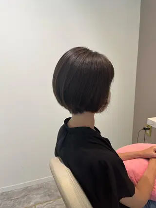 ショート カラー 艶ボブ🌼 MAHOのヘアスタイル