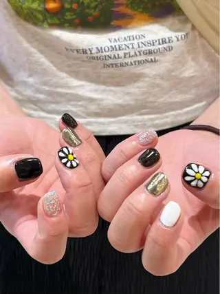 ネイル オシャレデザイン 🧺🪽/SHUNOのヘアスタイル