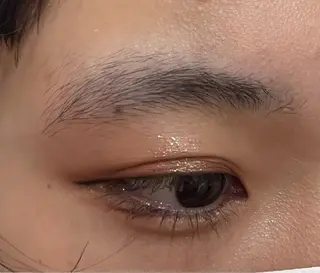 アイブロウ ＤＥＳＴ所属・吉野 瑳桜のヘアスタイル