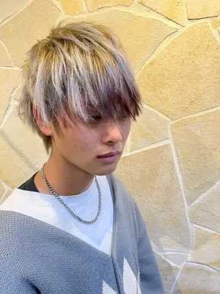 カラー and Artのヘアスタイル