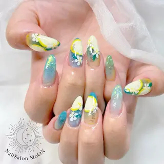 ネイル MoON...❤︎ MeGuのネイルデザイン