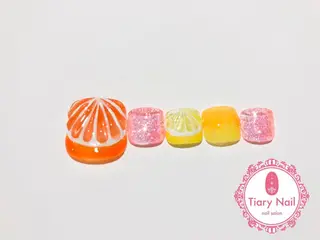 ネイル tiarynail K Kのネイルデザイン