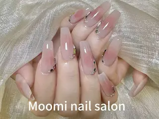ロング Moomi nail salonのネイルデザイン