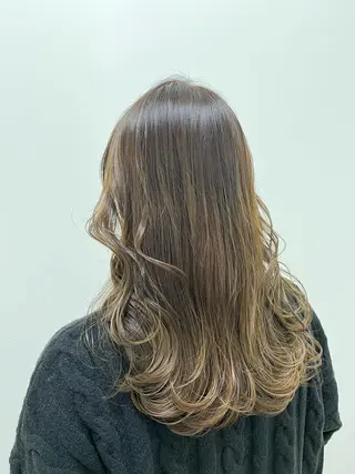 セミロング カラー パーマ 新宿/小顔レイヤー/ 顔まわり/西慶太朗のヘアスタイル