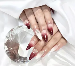 ネイル WISTERIA SAKAEのネイルデザイン