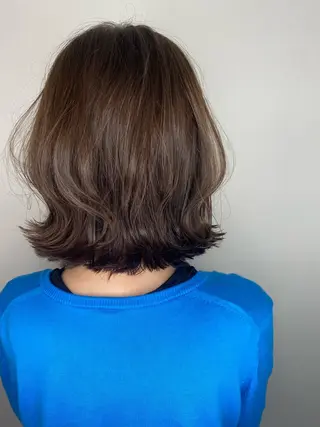 ミディアム カラー Avalon所属・Hiroshi ヒロシのヘアスタイル