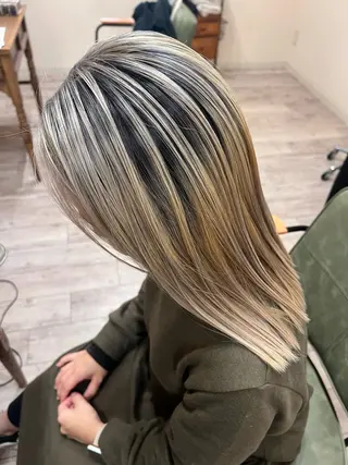 ミディアム newi天王寺🍏 KEIKO🍏のヘアスタイル