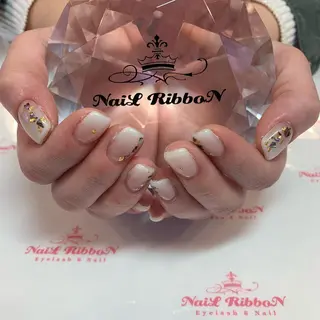 ネイル ネイルリボン 受付スタッフのネイルデザイン