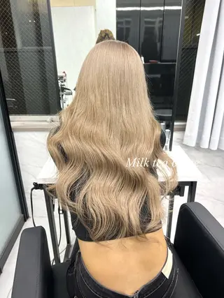 ロング カラー シールエクステ特化 ハイトーン、NANAのヘアスタイル