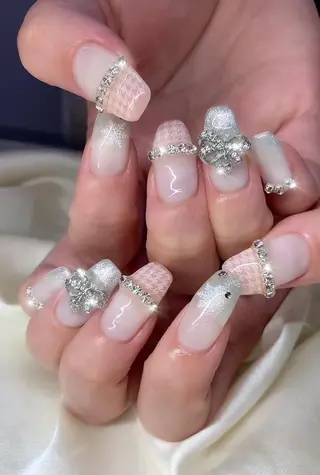 ネイル マツエク・マツパ アイブロウ Nail&eye Belire 新宿のネイルデザイン