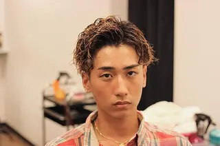 ミディアム パーマ メンズ 前田賢生 ご新規様はNGのヘアスタイル