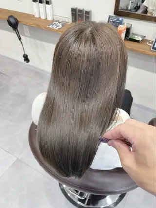 セミロング 縮毛矯正、髪質改善／ 松田 龍之介のヘアスタイル