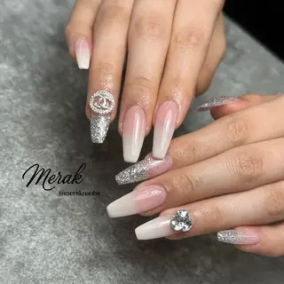 ネイル Kurobuchi パラジェル長さだしのネイルデザイン