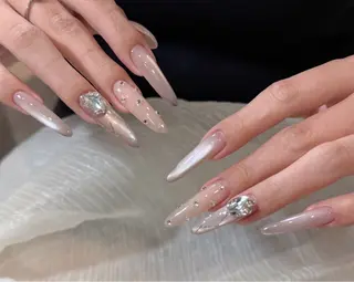 ネイル D-BEAUTY Nailsalonのネイルデザイン