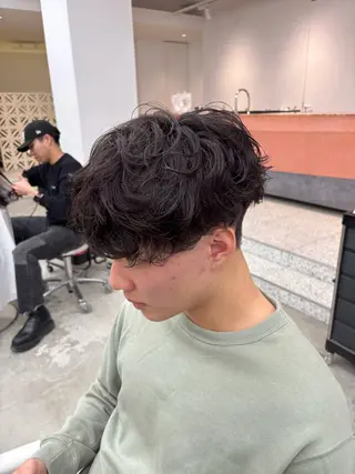 パーマ メンズ 久富 飛義のヘアスタイル