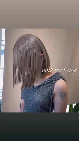 セミロング カラー 💜ハイトーン💛 マジカルかいちゃんのヘアスタイル