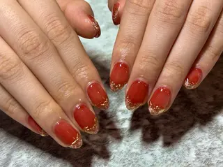 ネイル Mahiru ➰🎀🤍のネイルデザイン