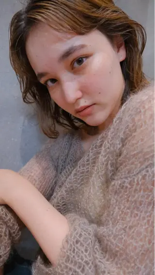 ミディアム ミズ タニのヘアスタイル