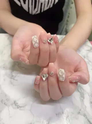 ネイル はな💎ネイル ワンホン、長さ出しのネイルデザイン