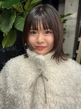 ミディアム カラー 似合わせカット レイヤーボブウルフのヘアスタイル