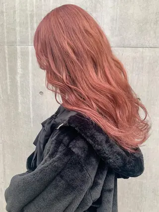 ロング カラー ヘアアレンジ yuka .のヘアスタイル